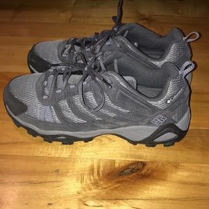 Women’s COLUMBIA hiking shoes